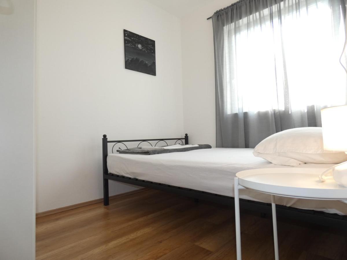 Holiday House Sia Jasenice  Exterior photo